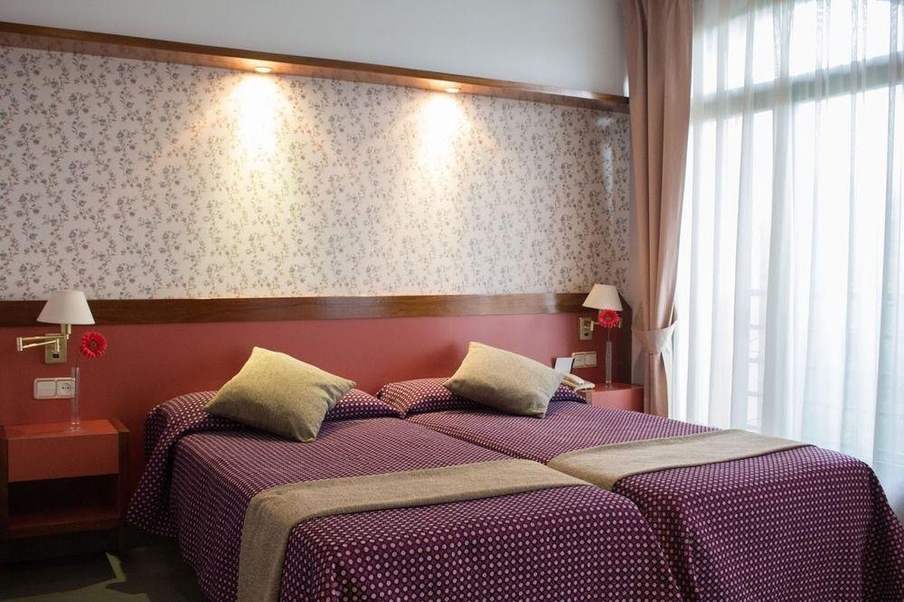 Hotel Jardin De Aranjuez Extérieur photo