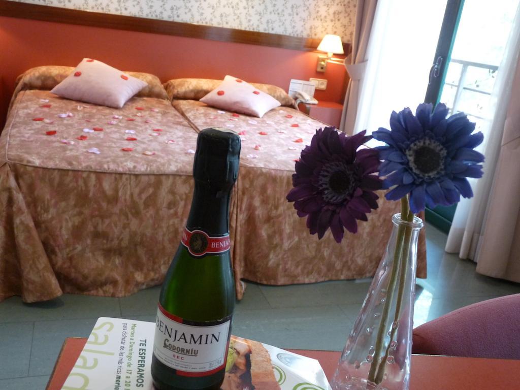 Hotel Jardin De Aranjuez Extérieur photo