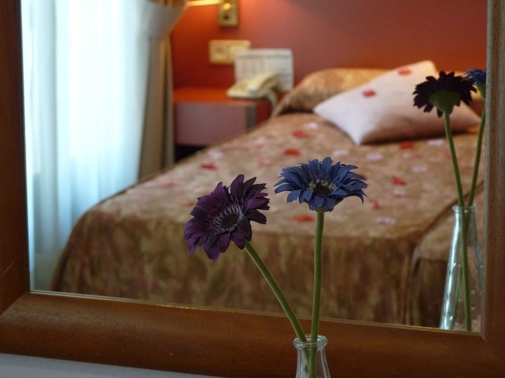 Hotel Jardin De Aranjuez Extérieur photo