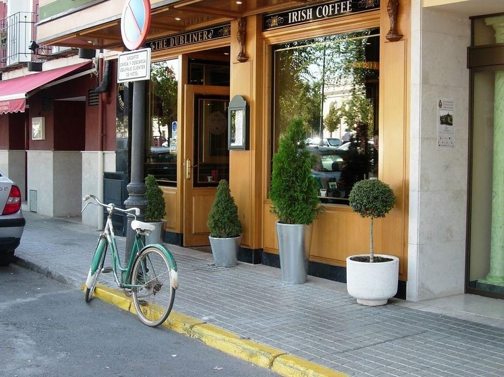 Hotel Jardin De Aranjuez Extérieur photo